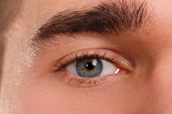 Imagen post distrofia corneal